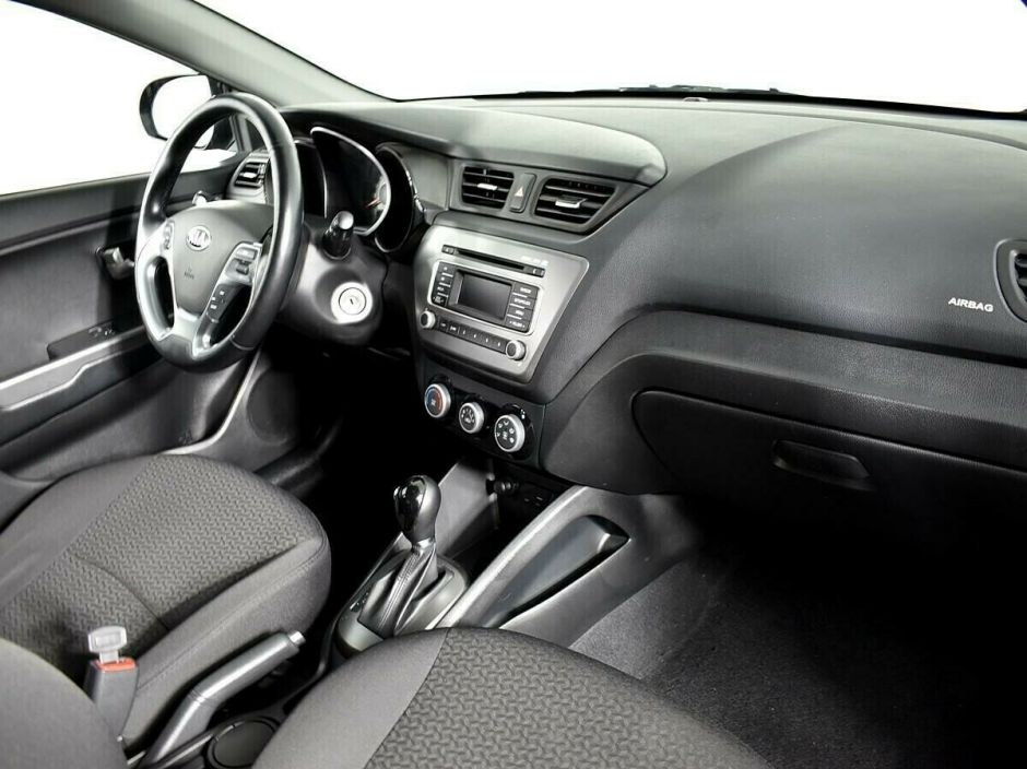 Kia Rio 1.6 АКПП, 2016, 90 000 км фото 6