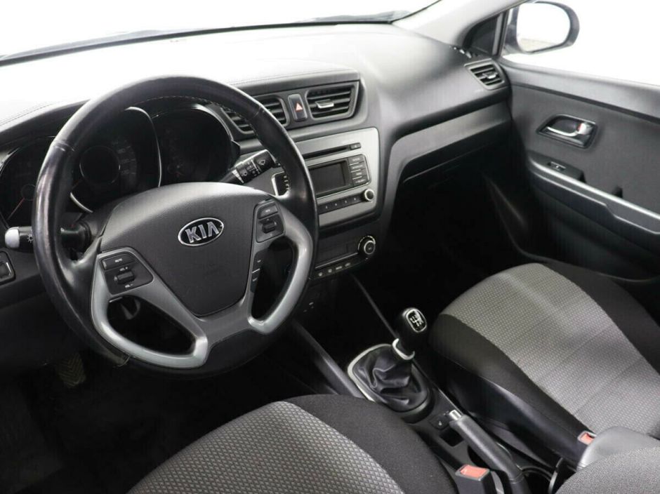 Kia Rio 1.6 МКПП, 2016, 91 000 км фото 8