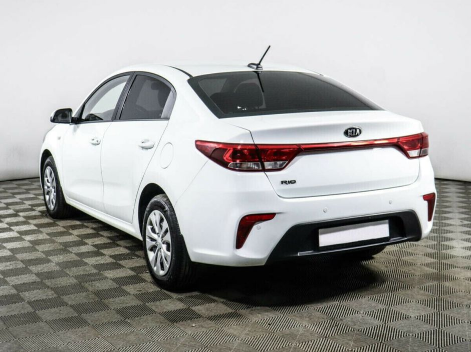 Kia Rio 1.6 АКПП, 2017, 75 000 км фото 4