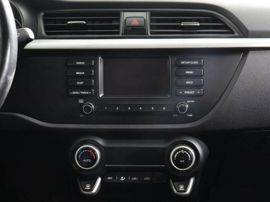 Kia Rio 1.6 АКПП, 2017, 75 000 км фото 7