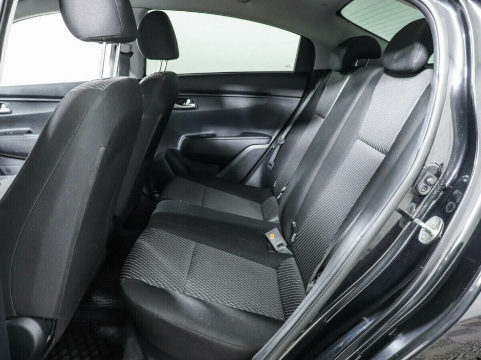 Kia Rio 1.4 АКПП, 2018, 72 000 км фото 9