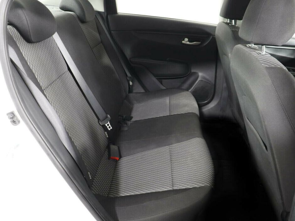 Kia Rio 1.4 АКПП, 2018, 69 000 км фото 6