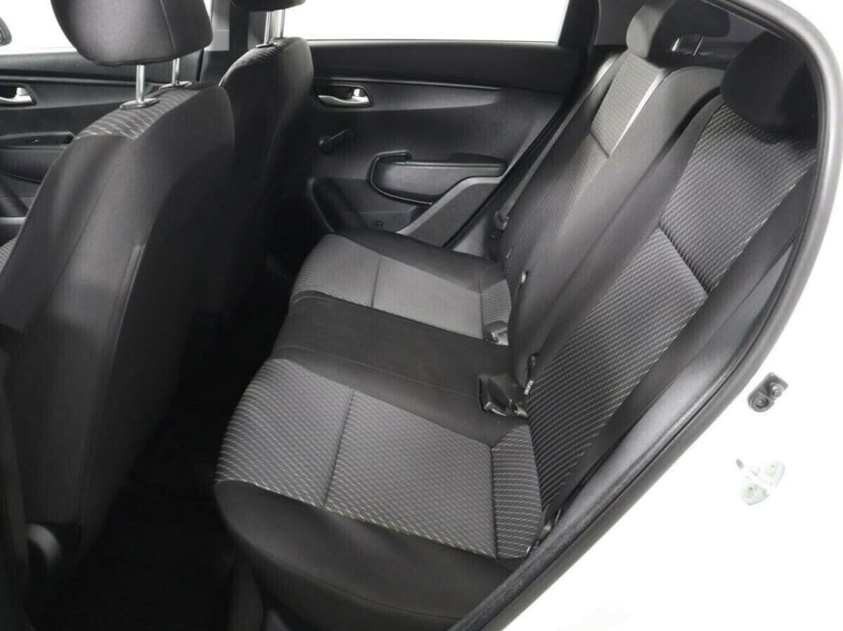 Kia Rio 1.4 АКПП, 2019, 56 000 км фото 9