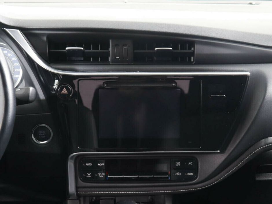 Toyota Corolla 1.6 CVT, 2016, 87 000 км фото 5