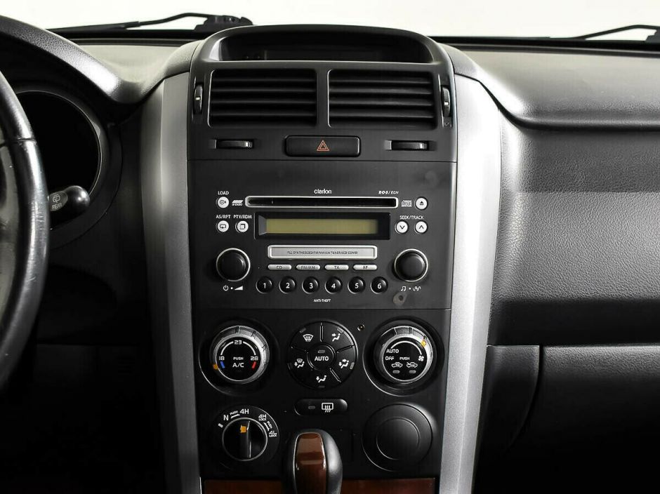 Suzuki Grand Vitara 2.0 АКПП, 2008, 190 000 км фото 9