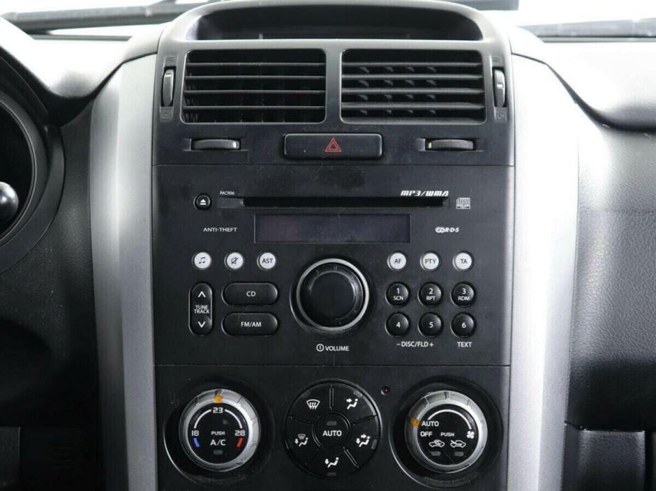 Suzuki Grand Vitara 2.0 АКПП, 2008, 184 000 км фото 9