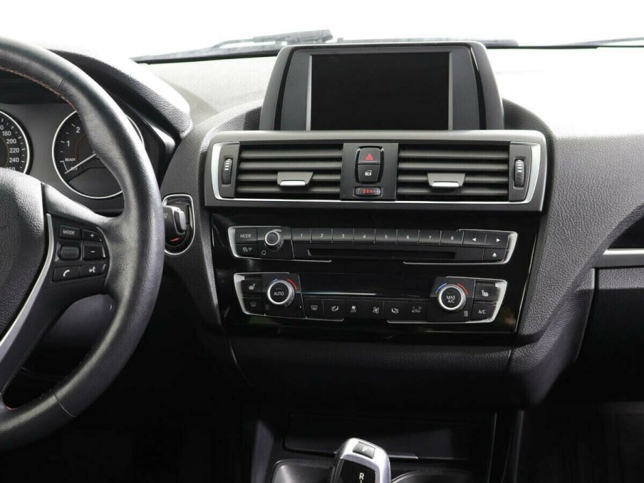 BMW 1 серии 1.6 АКПП, 2016, 94 000 км фото 9