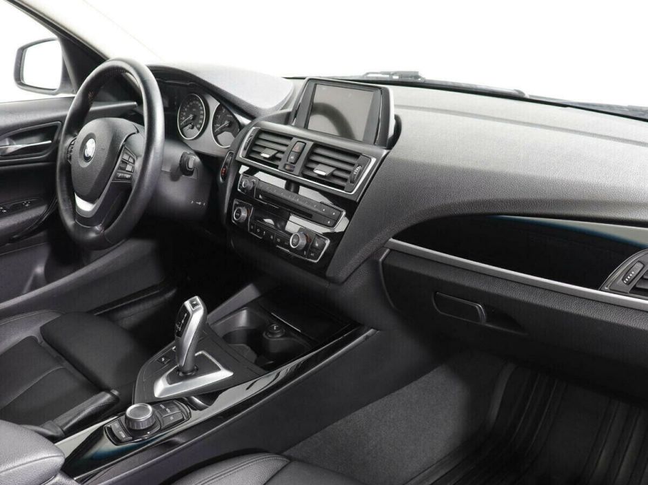 BMW 1 серии 1.6 АКПП, 2016, 94 000 км фото 10