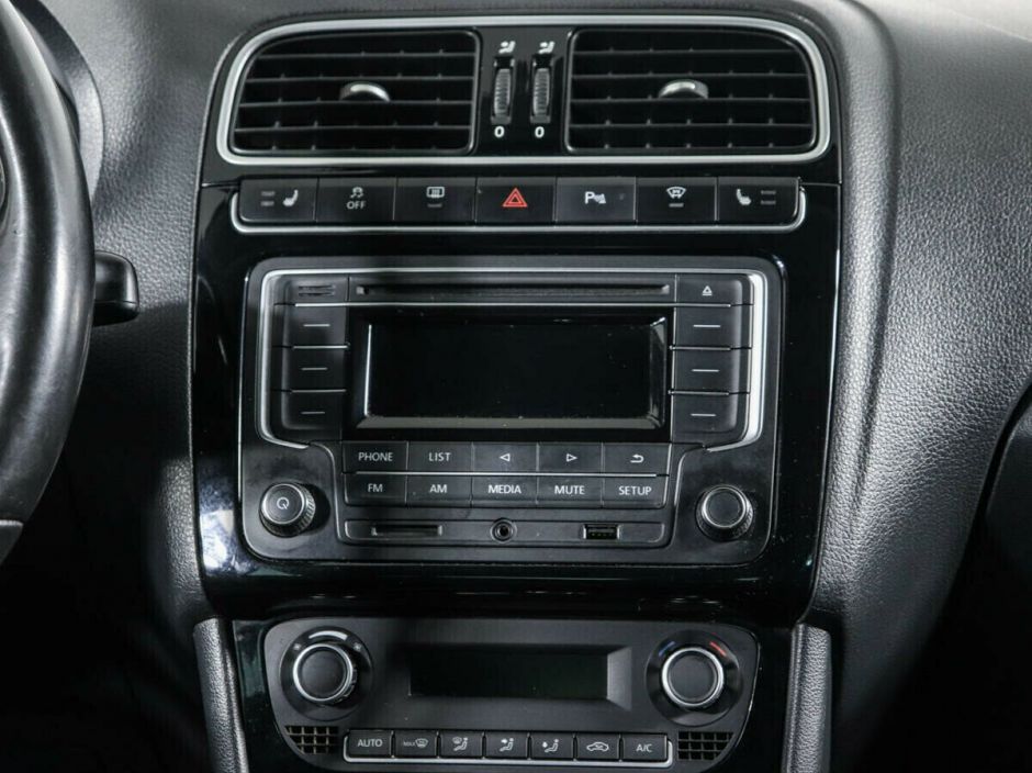 Volkswagen Polo 1.4 РКПП, 2018, 68 000 км фото 11