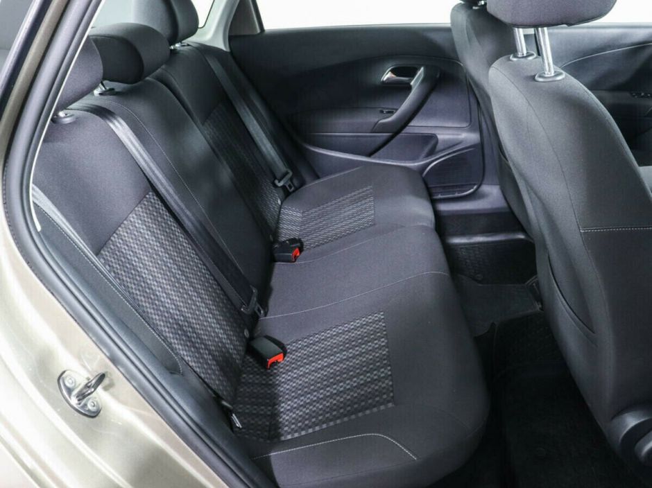 Volkswagen Polo 1.6 АКПП, 2016, 85 000 км фото 7