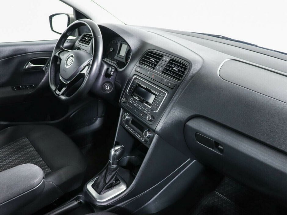 Volkswagen Polo 1.6 АКПП, 2016, 85 000 км фото 8