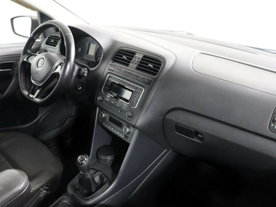 Volkswagen Polo 1.6 МКПП, 2018, 67 000 км фото 8