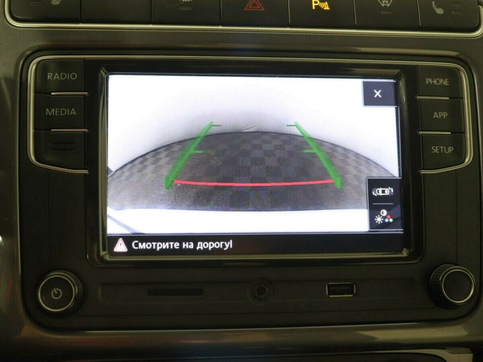 Volkswagen Polo 1.6 АКПП, 2018, 73 000 км фото 11