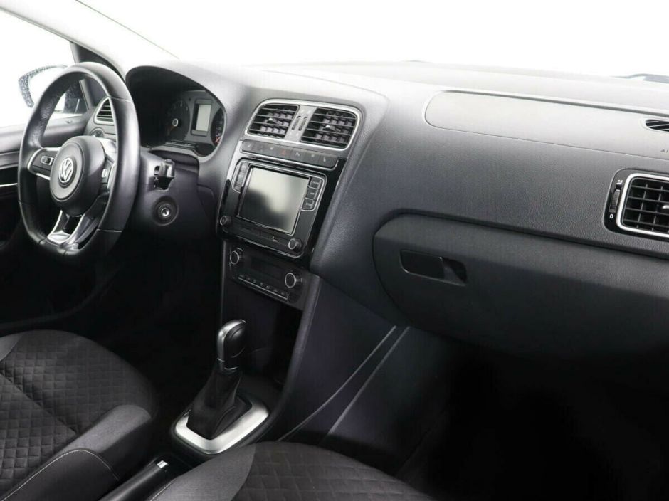 Volkswagen Polo 1.6 АКПП, 2018, 62 000 км фото 9