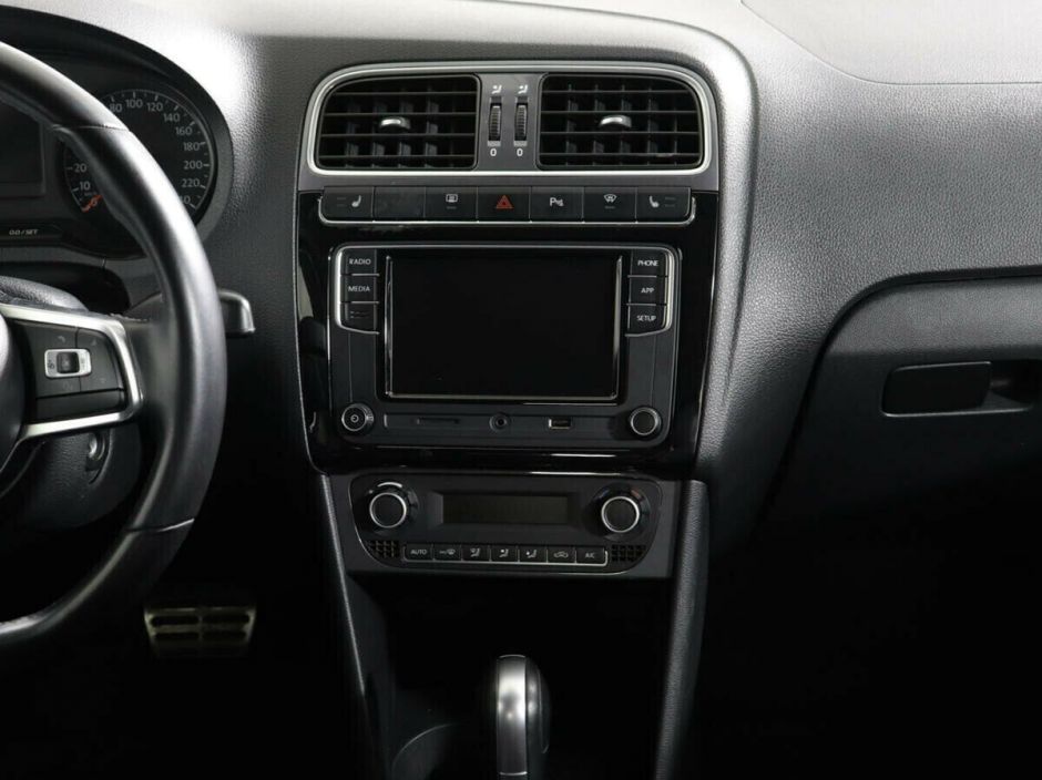 Volkswagen Polo 1.6 АКПП, 2018, 62 000 км фото 10