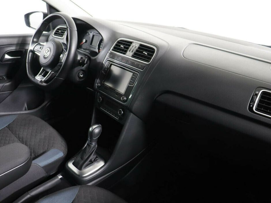 Volkswagen Polo 1.6 АКПП, 2018, 73 000 км фото 9