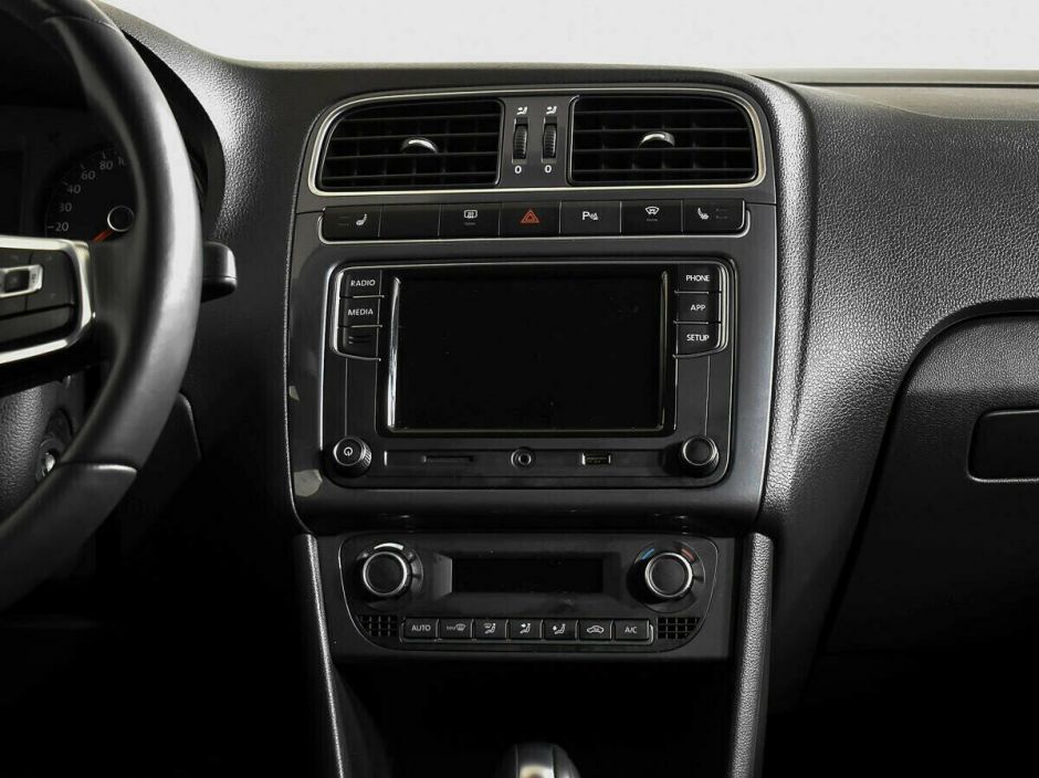 Volkswagen Polo 1.6 АКПП, 2018, 72 000 км фото 8