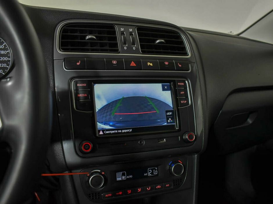 Volkswagen Polo 1.6 АКПП, 2018, 72 000 км фото 10