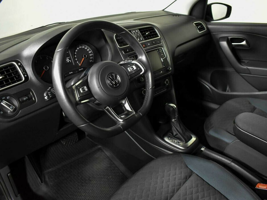 Volkswagen Polo 1.6 АКПП, 2018, 72 000 км фото 11