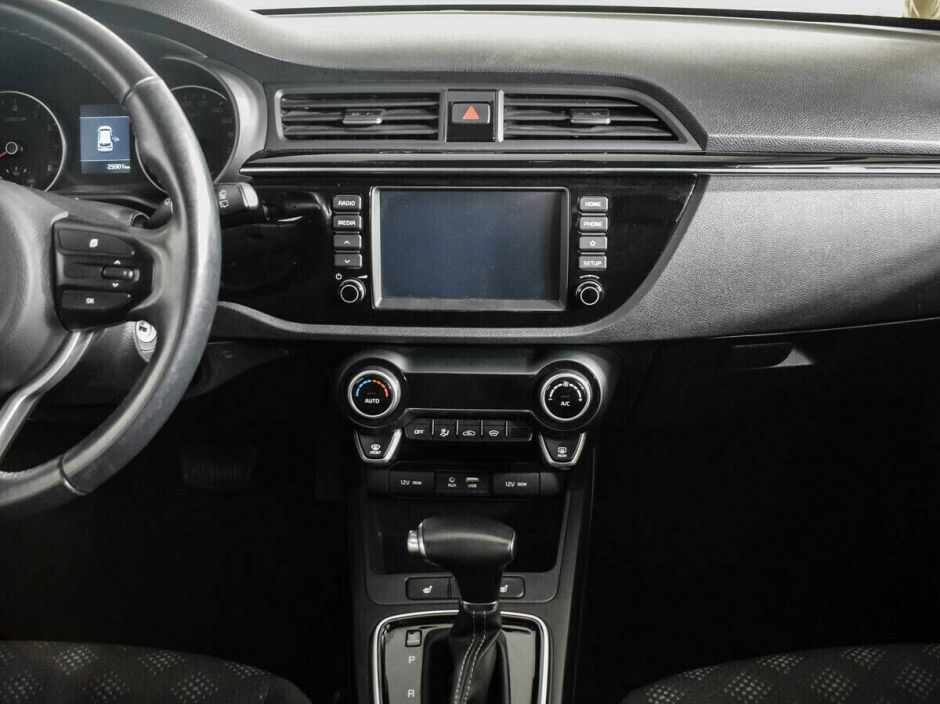 Kia Rio 1.6 АКПП, 2018, 74 000 км фото 7