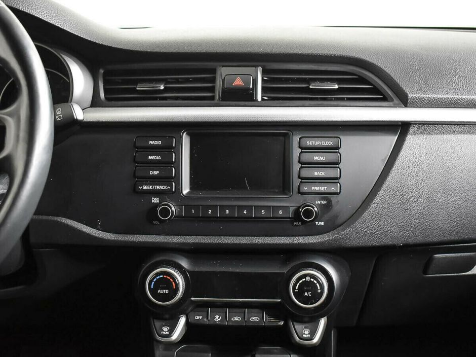 Kia Rio 1.6 АКПП, 2017, 75 000 км фото 8