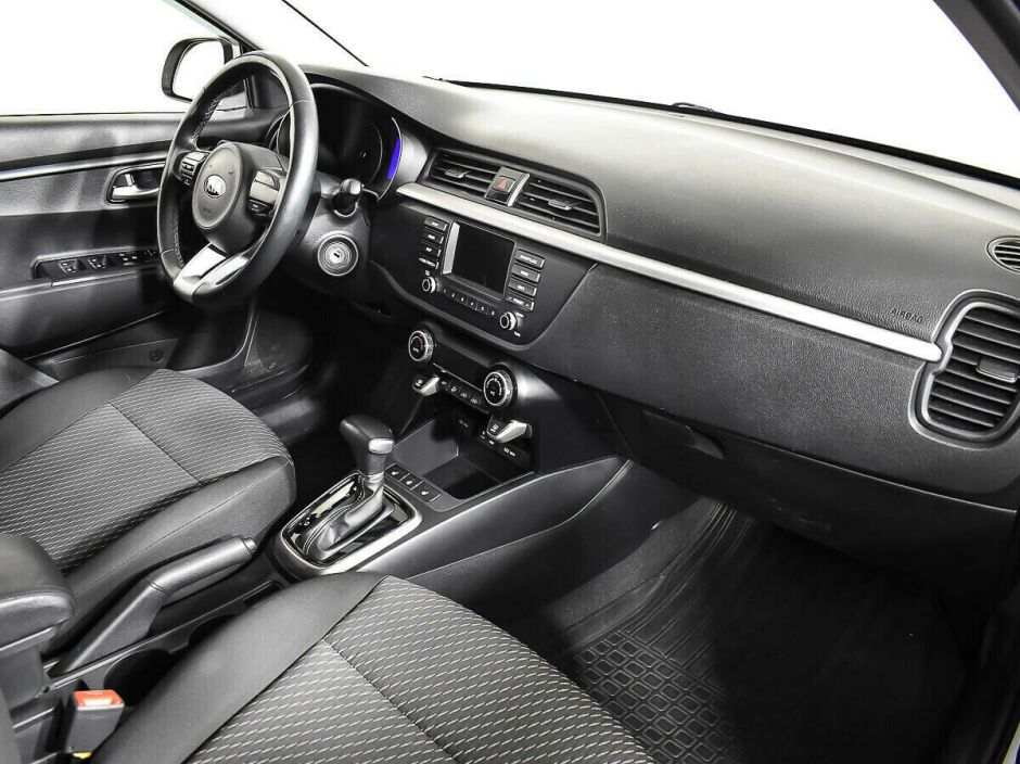 Kia Rio 1.6 АКПП, 2017, 75 000 км фото 10