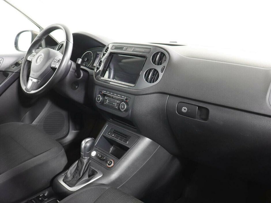 Volkswagen Tiguan 2.0 АКПП, 2014, 107 000 км фото 9