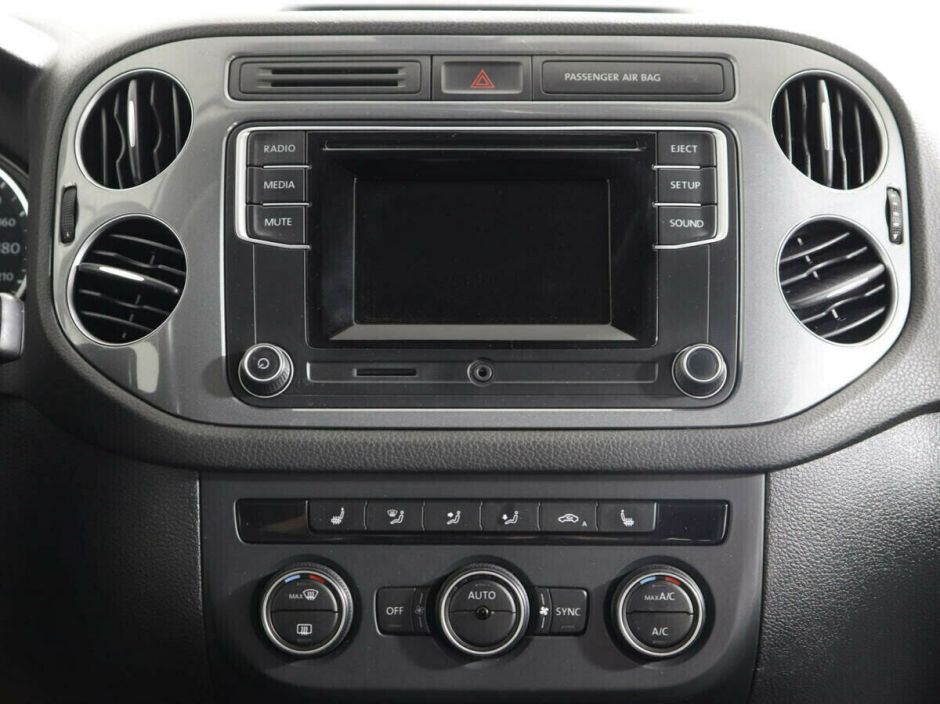 Volkswagen Tiguan 2.0 АКПП, 2014, 118 000 км фото 9