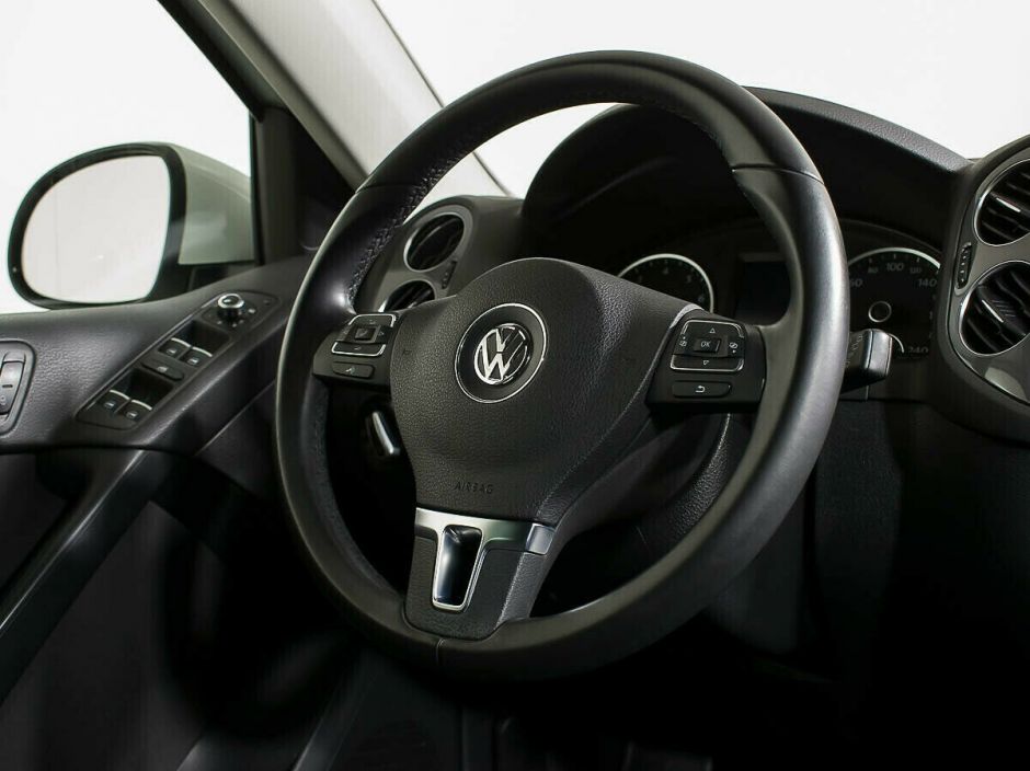 Volkswagen Tiguan 2.0 АКПП, 2014, 107 000 км фото 7