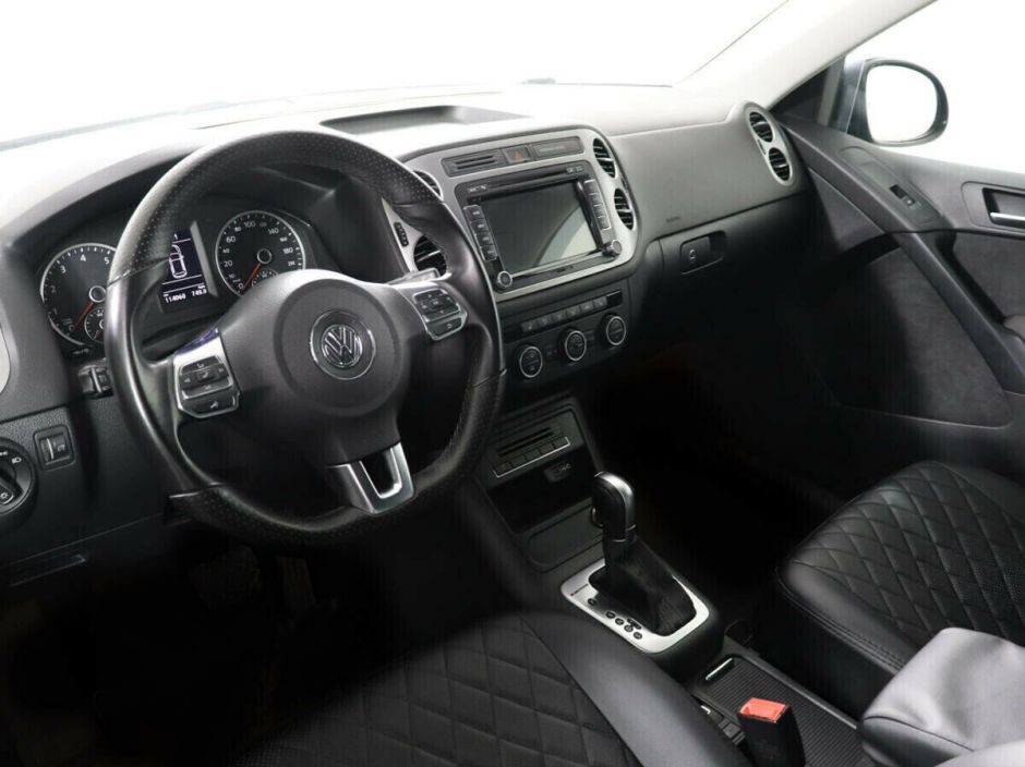 Volkswagen Tiguan 2.0 АКПП, 2013, 130 000 км фото 9