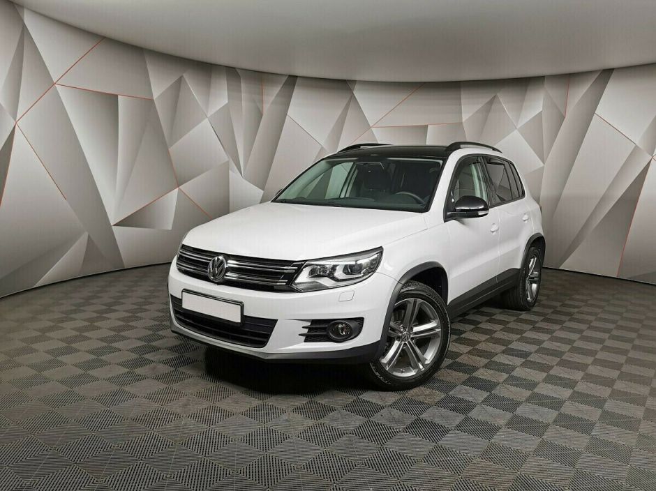 Volkswagen Tiguan 2.0 АКПП, 2013, 124 000 км фото 1