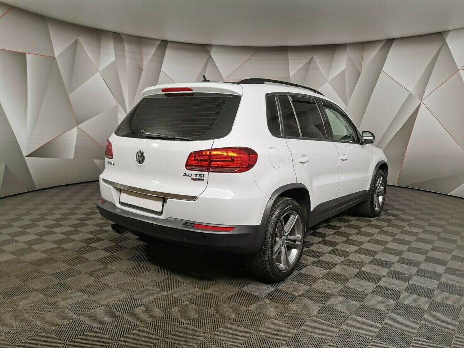 Volkswagen Tiguan 2.0 АКПП, 2013, 124 000 км фото 4
