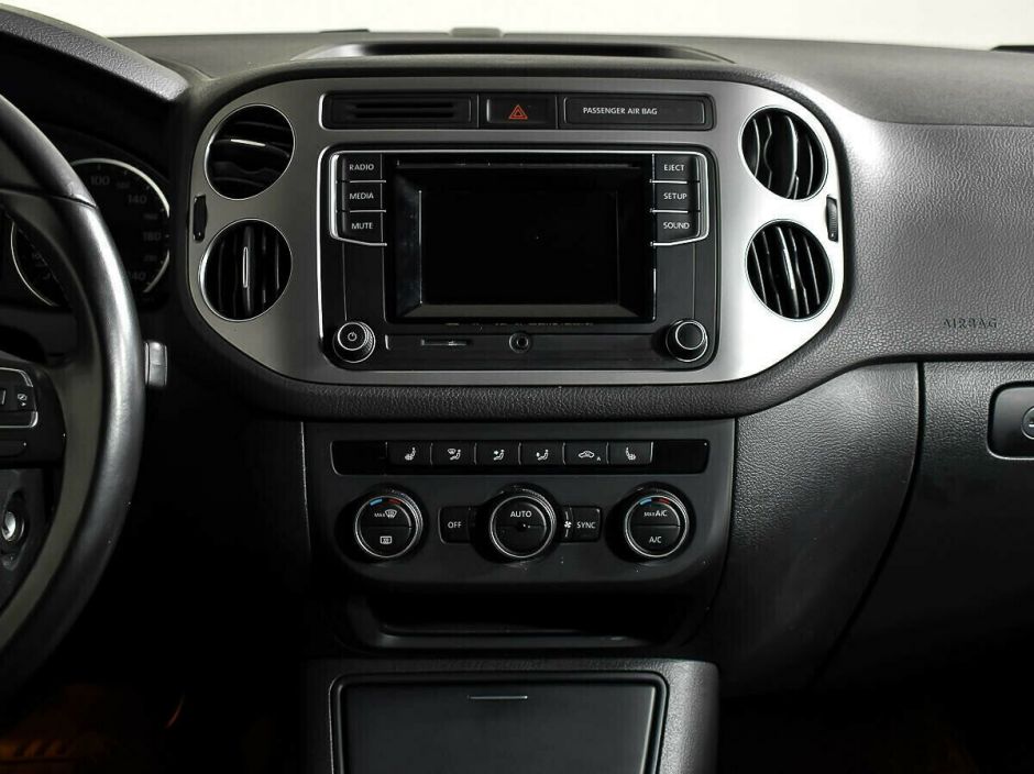 Volkswagen Tiguan 1.4 РКПП, 2012, 143 000 км фото 9