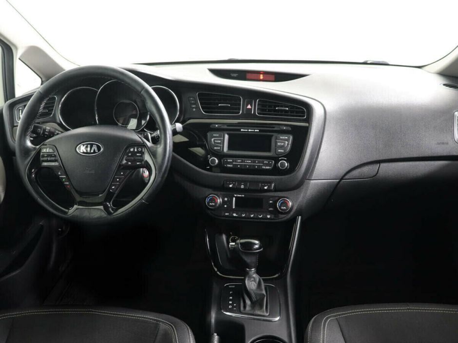 Kia Ceed 1.6 АКПП, 2012, 143 000 км фото 8
