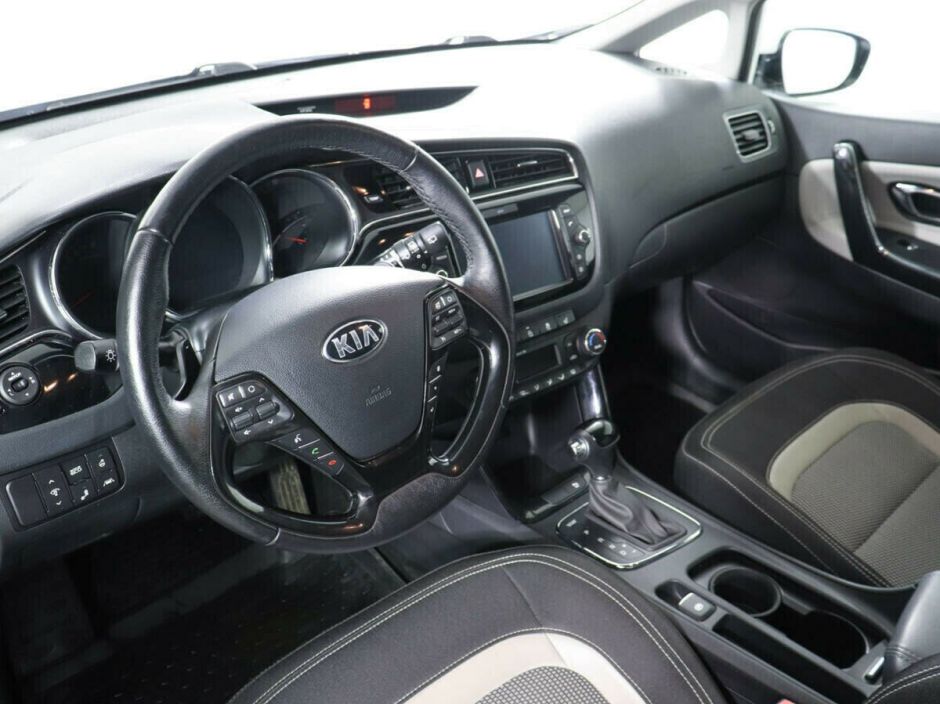Kia Ceed 1.6 РКПП, 2016, 86 000 км фото 5