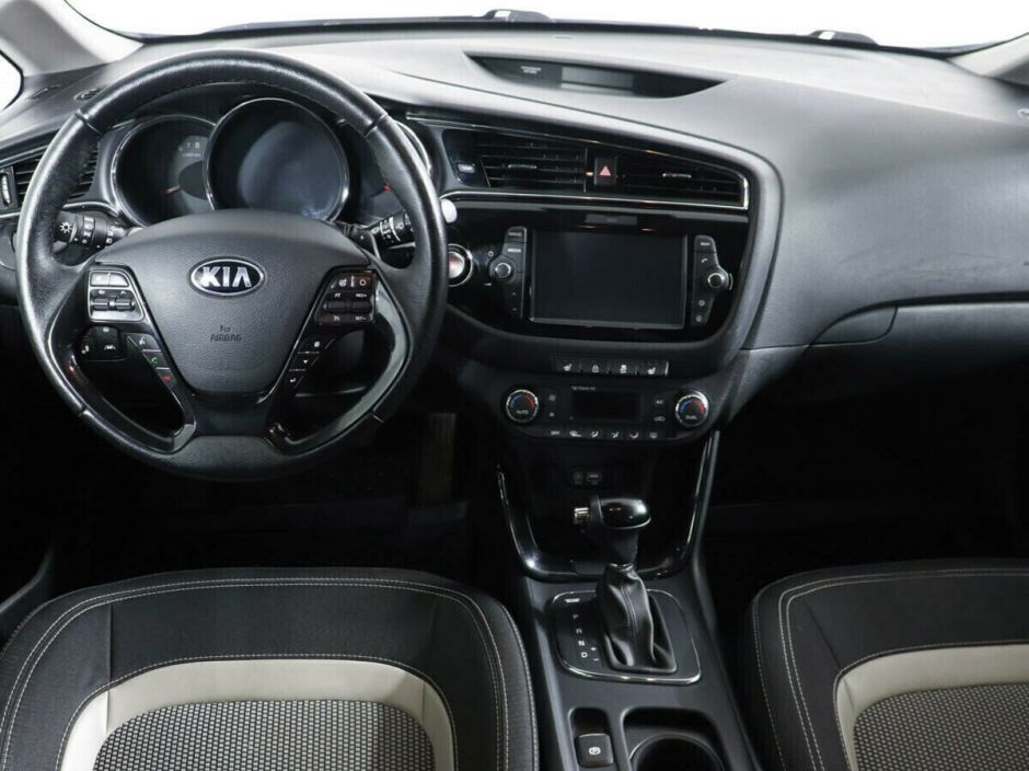 Kia Ceed 1.6 РКПП, 2016, 86 000 км фото 10