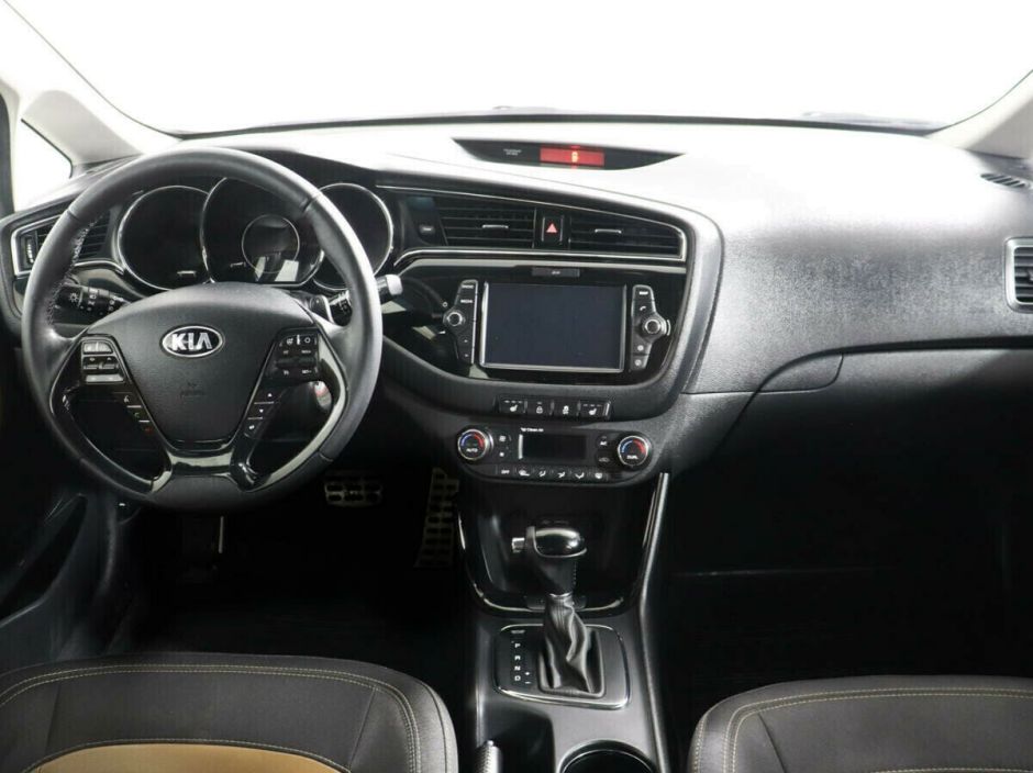 Kia Ceed 1.6 РКПП, 2018, 65 000 км фото 10
