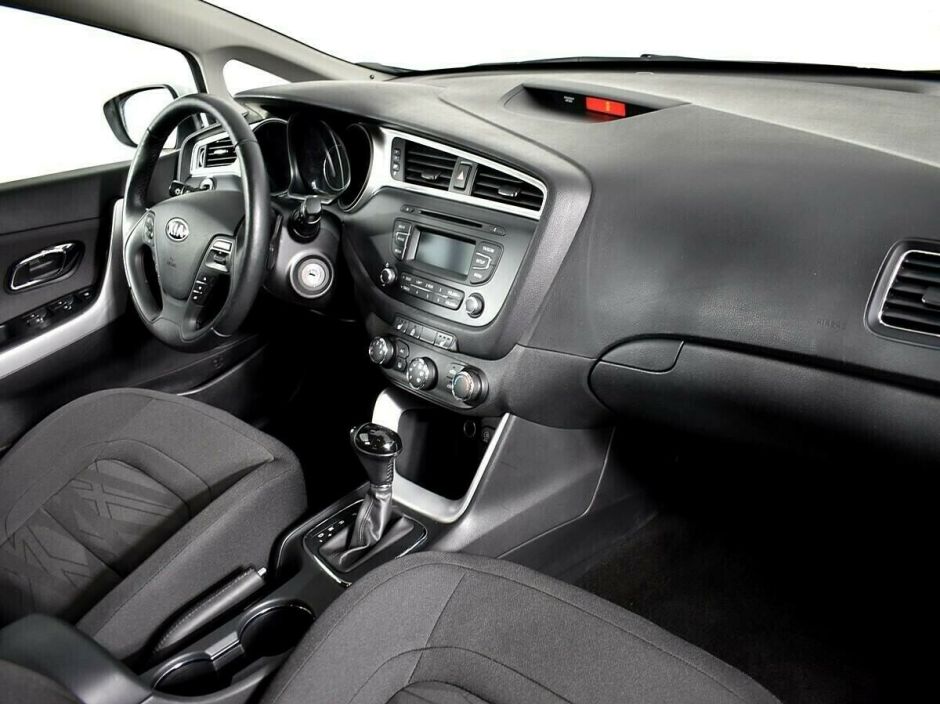 Kia Ceed 1.6 РКПП, 2018, 69 000 км фото 5