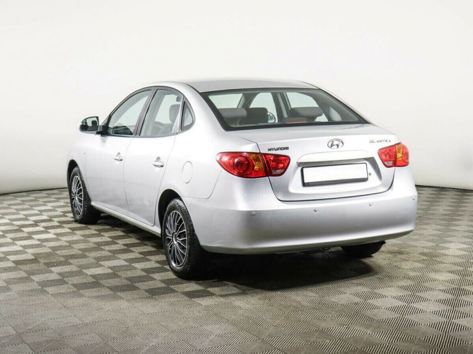 Hyundai Elantra 1.6 МКПП, 2010, 168 000 км фото 4
