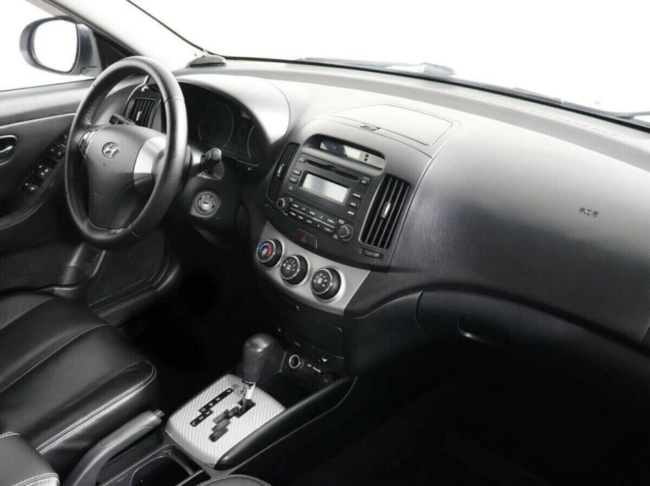 Hyundai Elantra 1.6 АКПП, 2011, 158 000 км фото 8