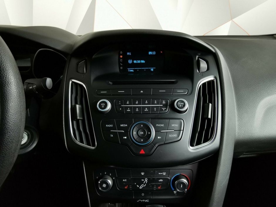 Ford Focus 1.6 РКПП, 2019, 59 000 км фото 8