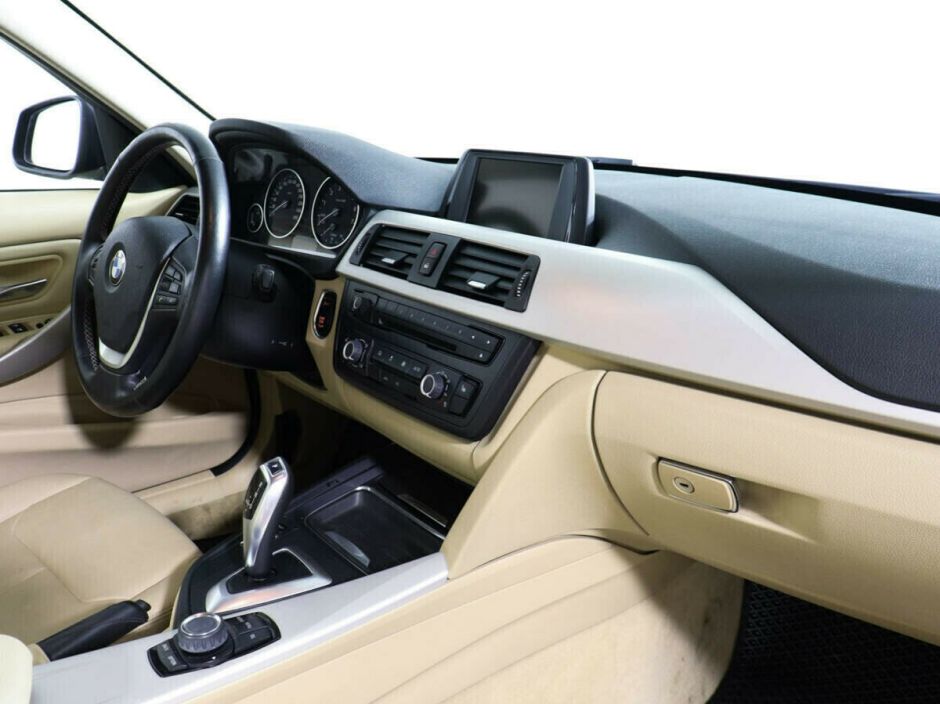 BMW 3 серии 1.6 АКПП, 2013, 121 000 км фото 8