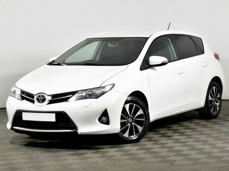 Toyota Auris 1.6 CVT, 2013, 134 000 км фото 1