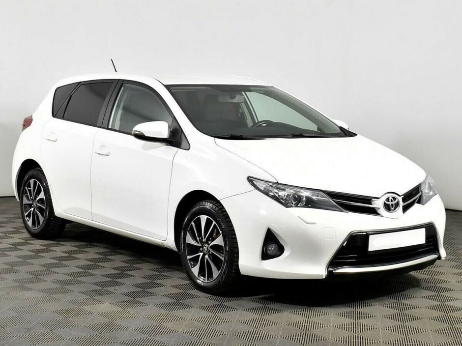 Toyota Auris 1.6 CVT, 2013, 134 000 км фото 2