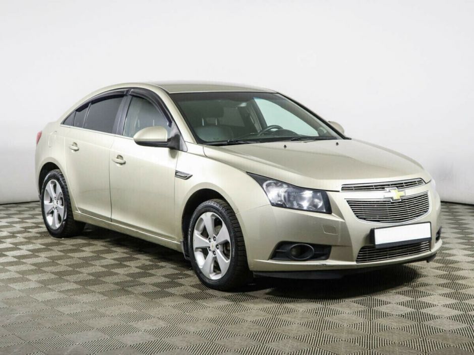 Chevrolet Cruze 1.8 АКПП, 2012, 136 000 км фото 2