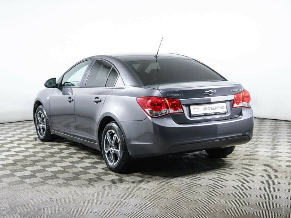 Chevrolet Cruze 1.8 МКПП, 2011, 154 000 км фото 3