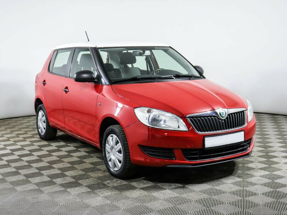 Skoda Fabia 1.2 МКПП, 2012, 141 000 км фото 2