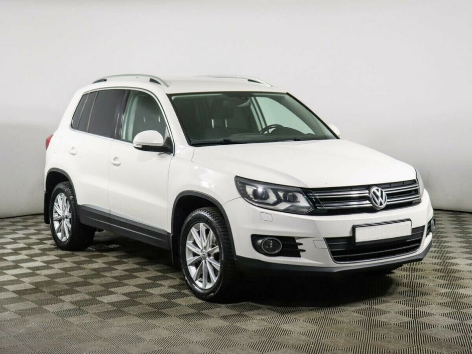 Volkswagen Tiguan 2.0 АКПП, 2012, 137 000 км фото 3