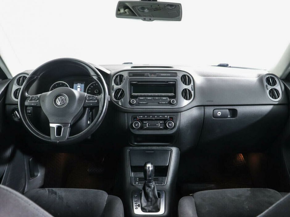 Volkswagen Tiguan 2.0 АКПП, 2012, 137 000 км фото 5