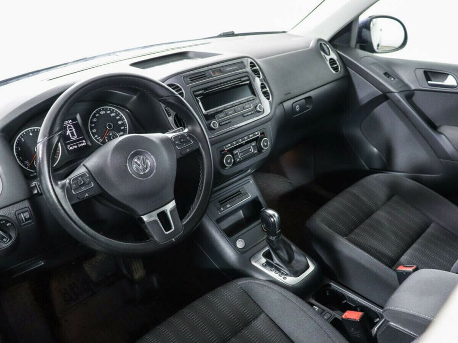 Volkswagen Tiguan 2.0 АКПП, 2012, 133 000 км фото 5